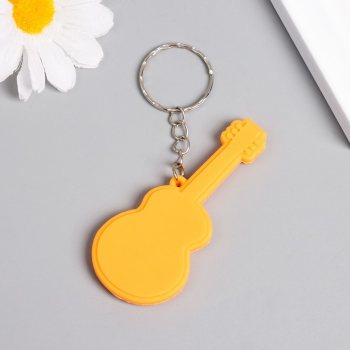 Брелок резина Брелок резина "Музыкальный инструмент" МИКС 5х2,3х0,4 см