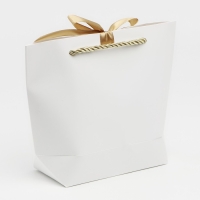 Пакет подарочный новогодний &laquo;С Новым годом&raquo;, 21 х 17 х 7 см