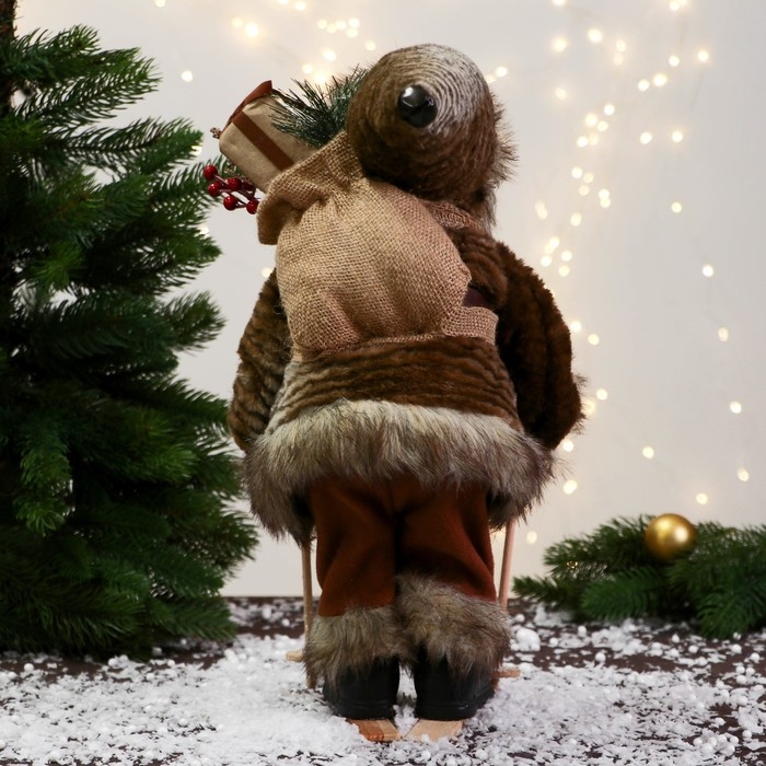 Дед Мороз Дед Мороз "На лыжах и с веточками" 40 см, серый