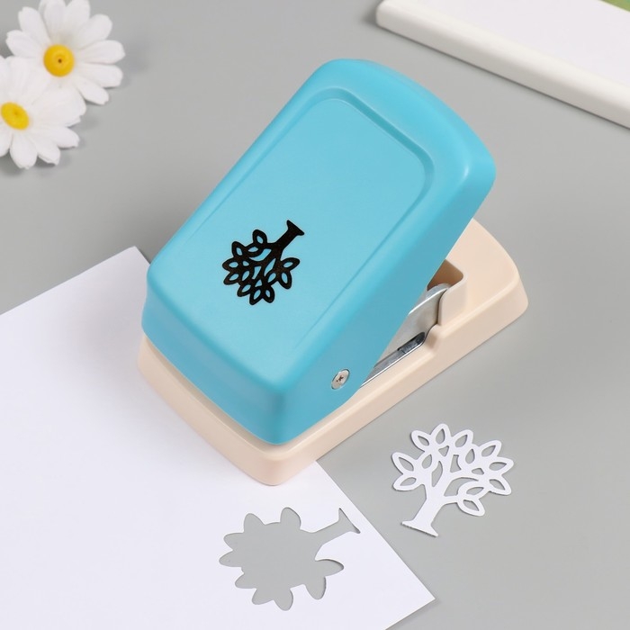 Дырокол фигурный рисунок 5х5 см Дырокол фигурный рисунок 5х5 см "Дерево фигурное" 8.6х14,6х6,9 см