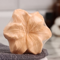 Бомбочка для ванны "Лилия" с ароматом клубники, 60 г, оранжевая Бомбочка для ванны "Лилия" с ароматом клубники, 60 г, оранжевая