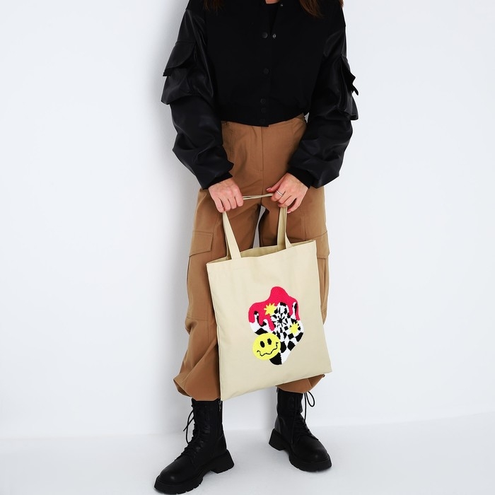 Шопер текстильный с вышивкой Smile , 40х35 см, бежевый цвет Шопер текстильный с вышивкой Smile , 40х35 см, бежевый цвет