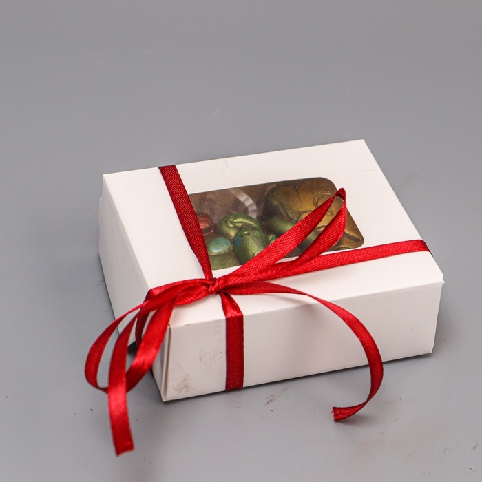 Новый год. Фигурка из шоколадной глазури, "Змея в новогодней шапке и 2025", 100 г