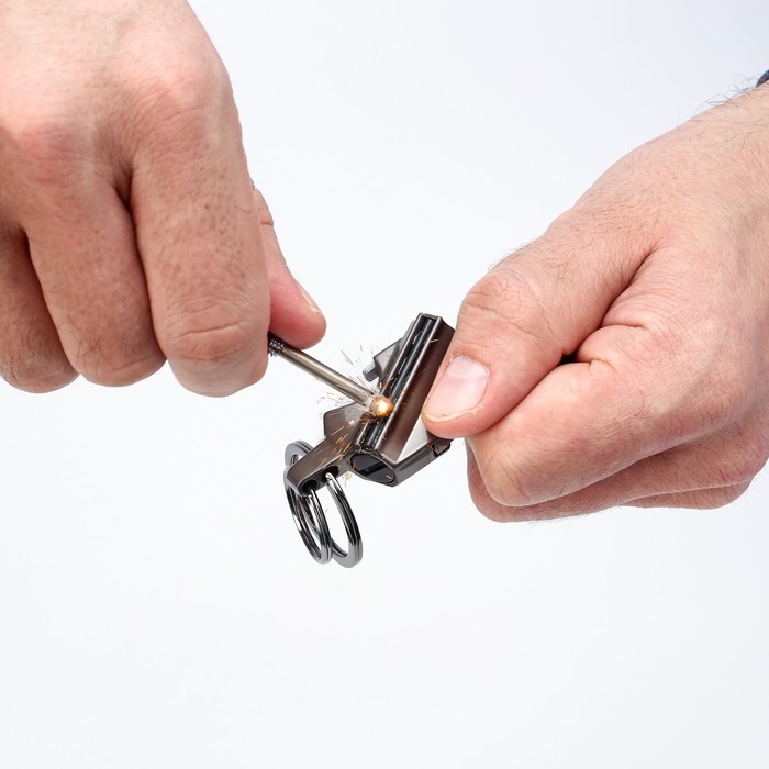 Вечная спичка Вечная спичка "Искра" 3,5х7см, брелок, с карабином