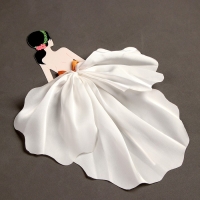 Топпер «Красотка в белом» Топпер «Красотка в белом»