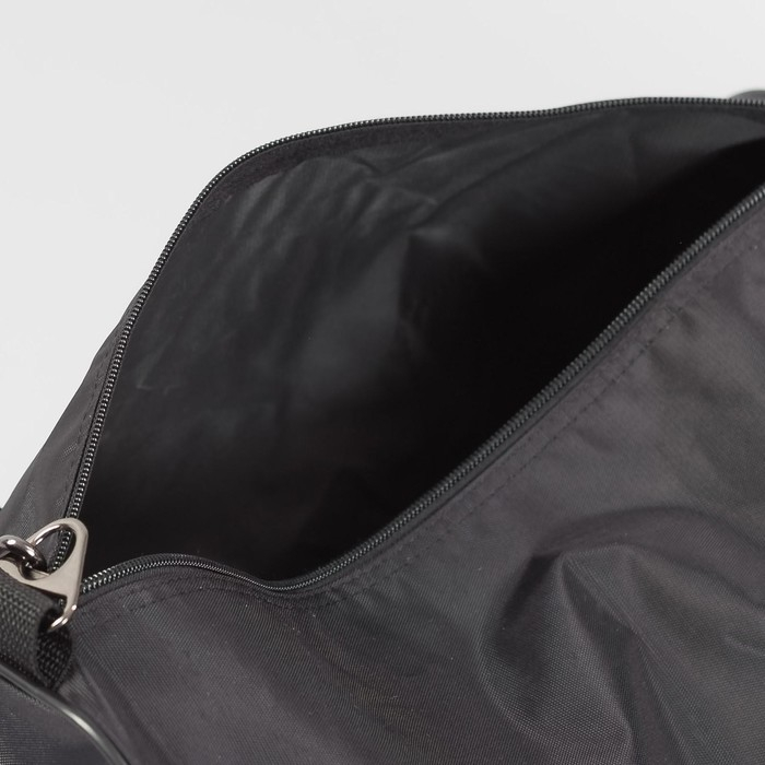 Сумка спортивная Sport на молнии, цвет чёрный Сумка спортивная Sport на молнии, цвет чёрный
