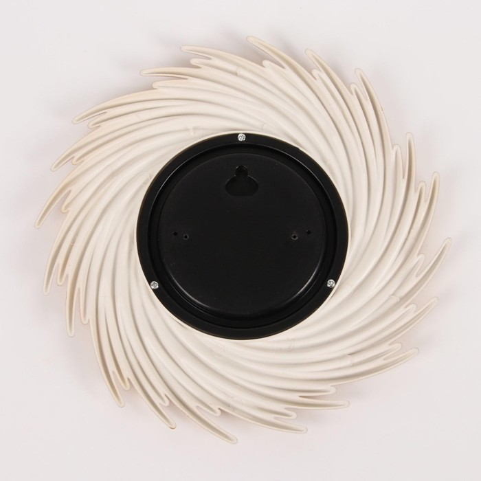 Зеркало настенное &laquo;Солнышко&raquo;, d зеркальной поверхности 11 см, цвет золотистый