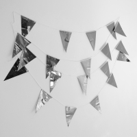 Гирлянда «Флажки», 20 флажков, 10 метров, цвет серебристый Гирлянда «Флажки», 20 флажков, 10 метров, цвет серебристый