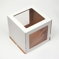 Коробка под торт 3 окна, 30 х 30 х 29 см Коробка под торт 3 окна, 30 х 30 х 29 см