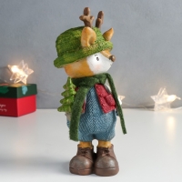 Сувенир полистоун "Оленёнок в зелёной шляпке с ёлочкой" 8,5х8х18,3 см Сувенир полистоун "Оленёнок в зелёной шляпке с ёлочкой" 8,5х8х18,3 см