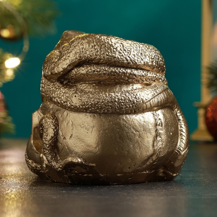 Новый год. Символ 2025. Подсвечник новогодний Новый год. Символ 2025. Подсвечник новогодний "Череп со змеей" 9см, золото