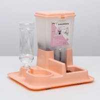 Комплекс: контейнер для корма 38х22х34 см (1,5 кг), съемная миска и поилка, персиковый