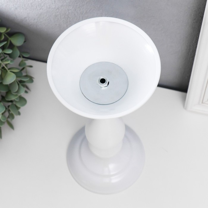 Подсвечник металл на 1 свечу Подсвечник металл на 1 свечу "Изящный" белоснежный 32х13х13 см