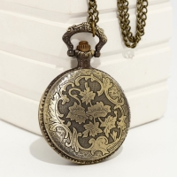 Часы карманные "Компас", кварцевые, d циферблата-4.7 см, цепочка l-80 см Часы карманные "Компас", кварцевые, d циферблата-4.7 см, цепочка l-80 см