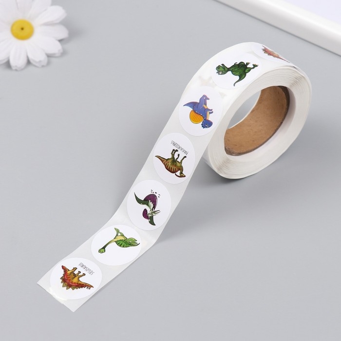 Наклейка бумага "Дино парк" d=2,5 см 500 шт в рулоне