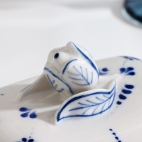 Маслёнка &laquo;Тюльпан&raquo;, 16х10,5х10 см, гжель