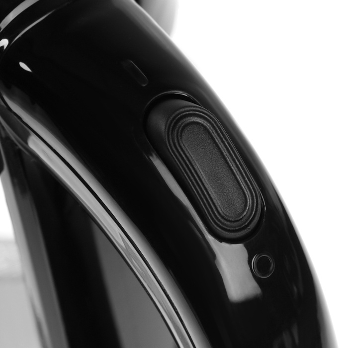 Чайник электрический ENERGY E-251, стекло, 1.7 л, 2200 Вт, чёрно-серебристый Чайник электрический ENERGY E-251, стекло, 1.7 л, 2200 Вт, чёрно-серебристый