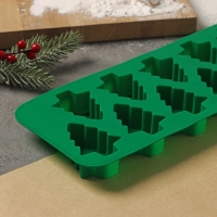 Форма для выпечки новогодняя Доляна &laquo;Ёлочка&raquo;, силикон, 32,5&times;11,5 см, 12 ячеек, цвет зелёный
