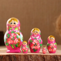 Матрёшка &laquo;Розочки&raquo;,  розовое платье, 5 кукольная, 10 см