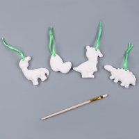 Новый год! Набор елочных украшений под раскраску 4 шт &laquo;Динозавры&raquo; с подвесом, кисть