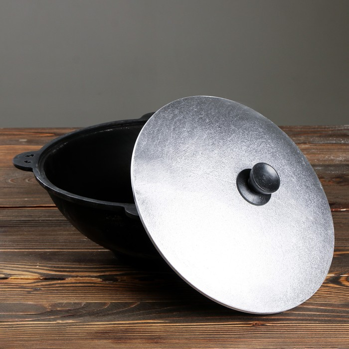 Казан чугунный, 4,5 л, плоское дно, алюминиевая крышка Казан чугунный, 4,5 л, плоское дно, алюминиевая крышка