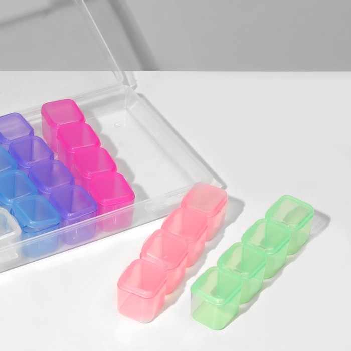 Подставка под украшения с футлярами 28 мест, 17&times;11&times;2,5 см, цвет разноцветный