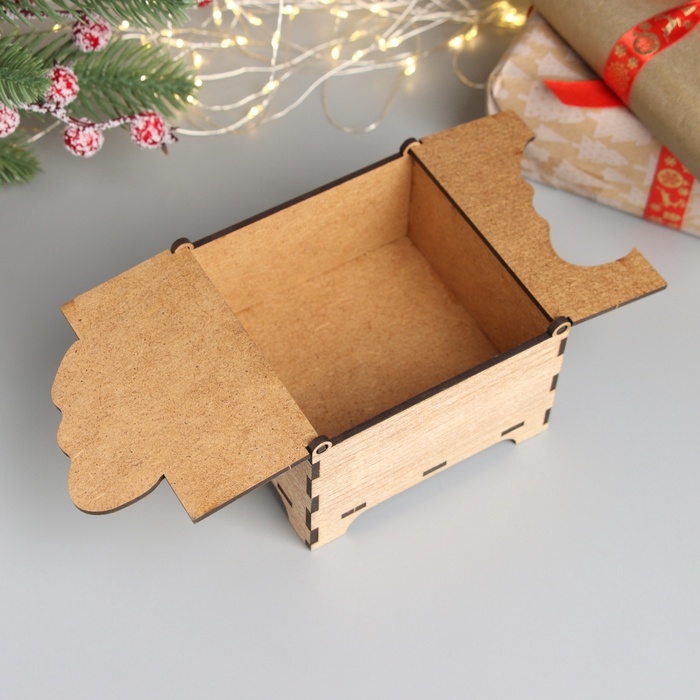 Новогодняя шкатулка комбинированная Новогодняя шкатулка комбинированная "Змейка-ёлка" 10,5х10х7 см