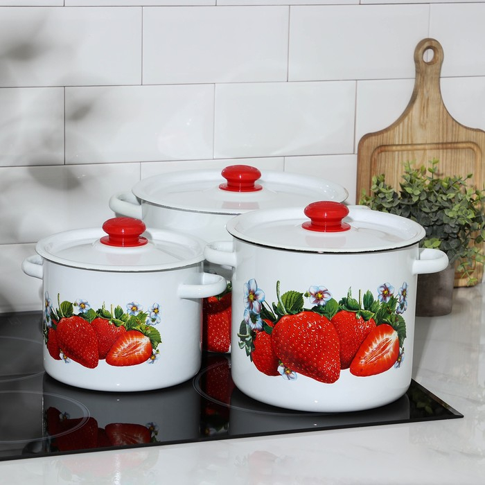 Набор кастрюль &laquo;Клубника садовая&raquo;, 3 предмета: 3,5 л, 5,5 л, 8 л, индукция