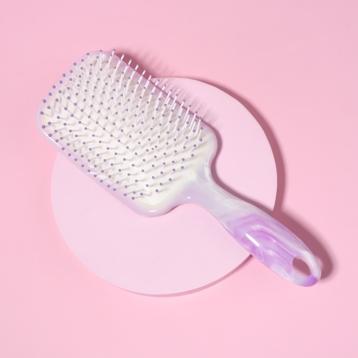 Расчёска массажная, изогнутая, широкая, 8,5 × 24 см, цвет перламутровый Расчёска массажная, изогнутая, широкая, 8,5 × 24 см, цвет перламутровый