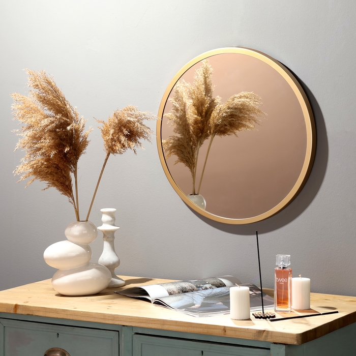 Зеркало настенное в круглом корпусе из металла, D=50, золотой Зеркало настенное в круглом корпусе из металла, D=50, золотой