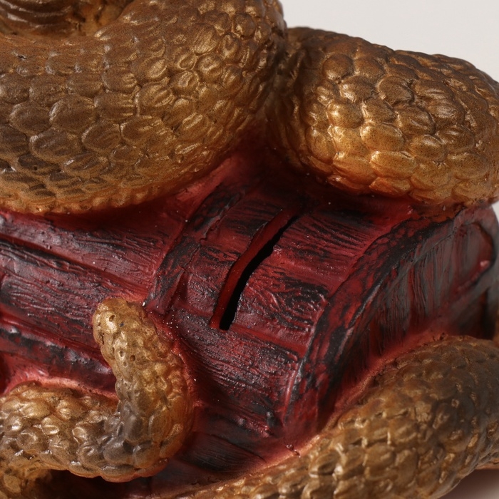 Копилка"КОБРА НА СУНДУКЕ "  20 х 17 х 12 см.