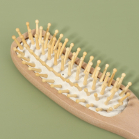 Подарочный набор &laquo;Натуральность&raquo;, 2 предмета: массажёр, массажная расчёска, цвет &laquo;светлое дерево&raquo;