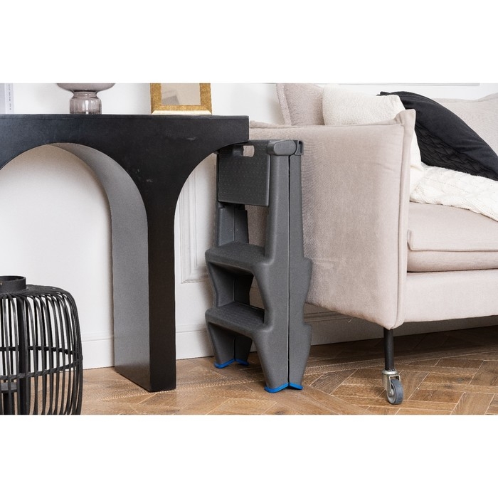 Стремянка пластиковая Степ ( серая )