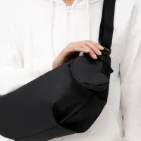 Сумка через плечо Altro, черная Сумка через плечо Altro, черная