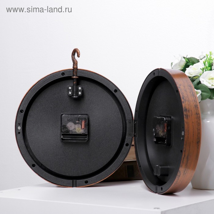 Часы настенные двусторонние, на подвесе Часы настенные двусторонние, на подвесе "Сабатини", бесшумные, 35 х 30 см, циферблат d-20 см