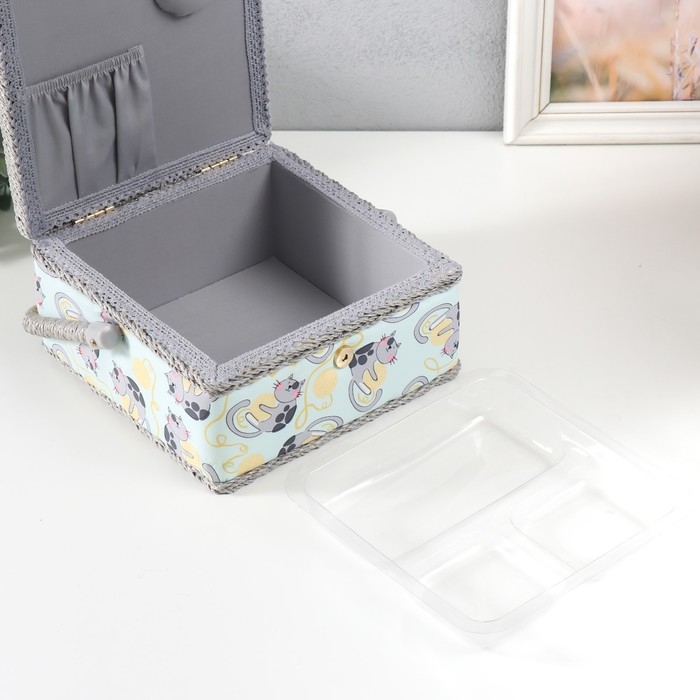 Шкатулка для рукоделия Шкатулка для рукоделия "Котята на клубках" 20х20х11 см