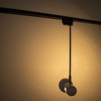 Светильник трековый "Холли" Е27 40Вт белый 15х9х40см