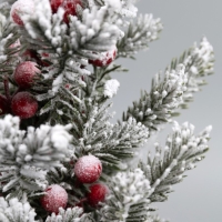 Фигура светодиодная &laquo;Зимняя хвоя&raquo; 35 x 27 x 27 см, 20 LED, батарейки AG13x3 (в комплекте), свечение тёплое белое