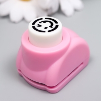 Дырокол фигурный "Хитрый смайлик" d=1,5 см МИКС 3х4х3,5 см Дырокол фигурный "Хитрый смайлик" d=1,5 см МИКС 3х4х3,5 см