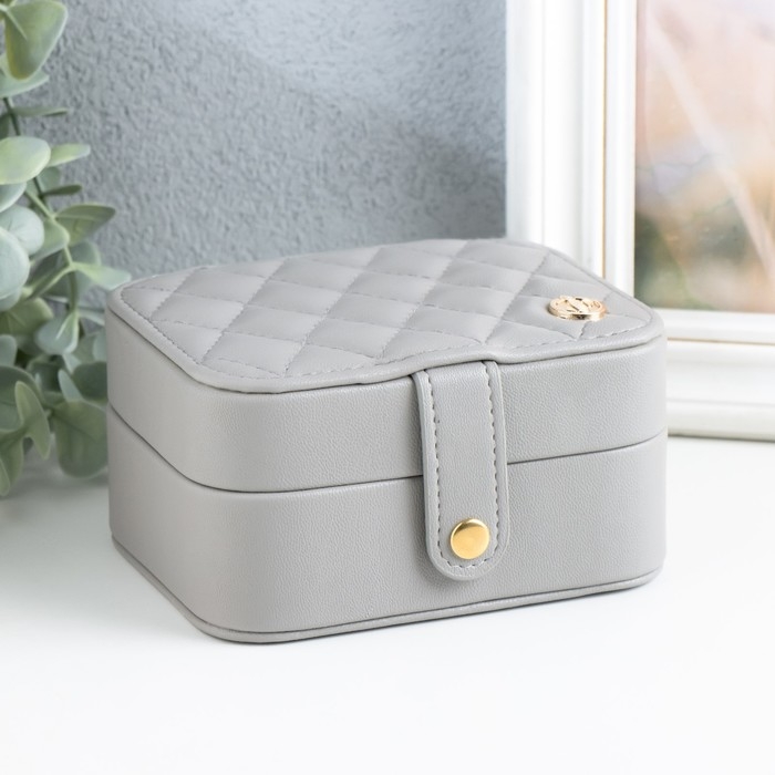 Шкатулка кожзам для украшений Шкатулка кожзам для украшений "Стёганая матовая" серая 12х10х6,3 см