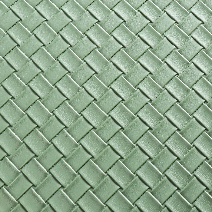 Ежедневник недатированный A5 136 листов, кожзам deVENTE. Clair, твердая обложка с поролоном, перфорация, ляссе, блок 70, зеленый