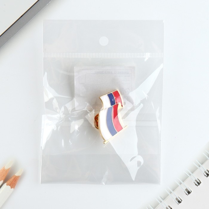 Значок &laquo;Флаг РФ&raquo;, 3 х 2.2 см