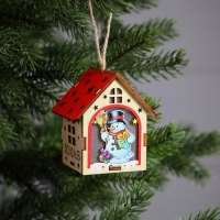 Ёлочная игрушка &laquo;Домик со снеговиком&raquo;, от батареек, свечение тёплое белое