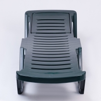 Шезлонг "Новый Свет", 187 х 63 х 43 см, зеленый Шезлонг "Новый Свет", 187 х 63 х 43 см, зеленый