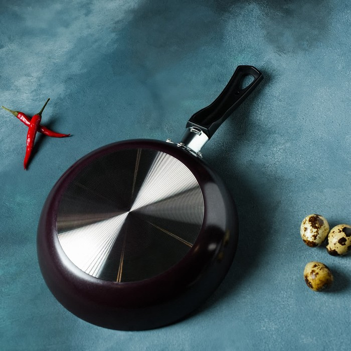 Сковорода Доляна Promo, d=24 см, h= 4 см, пластиковая ручка, антипригарное покрытие, цвет бордовый Сковорода Доляна Promo, d=24 см, h= 4 см, пластиковая ручка, антипригарное покрытие, цвет бордовый