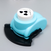 Дырокол фигурный "Три сердечка" d=2,5 см МИКС 4,2х6,7х7,7 см Дырокол фигурный "Три сердечка" d=2,5 см МИКС 4,2х6,7х7,7 см