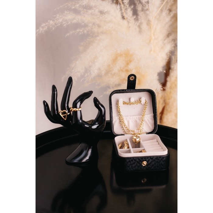 Шкатулка текстиль для украшений Шкатулка текстиль для украшений "Перелив с украшением" чёрная 10х10х6 см