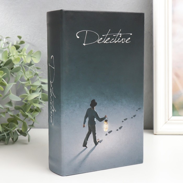 Сейф-книга дерево кожзам Сейф-книга дерево кожзам "Детектив. Человек с фонарём" 21х13х5 см