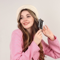 Расчёска массажная, широкая, вентилируемая, с гальваническим покрытием, 8,5 × 20,5 см, PVC коробка, цвет МИКС Расчёска массажная, широкая, вентилируемая, с гальваническим покрытием, 8,5 × 20,5 см, PVC коробка, цвет МИКС