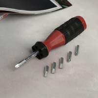 Набор &laquo;Набор правильного мужика&raquo;: парфюм (100 мл), отвертка с набором бит